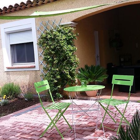 Petit Studio Au Calme Villa La Crau Exteriör bild